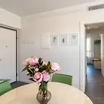 Le By Interhome Apartamento Gravedona