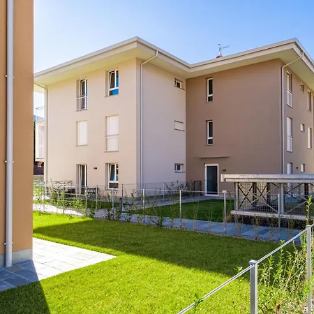 Le By Interhome Apartamento Gravedona